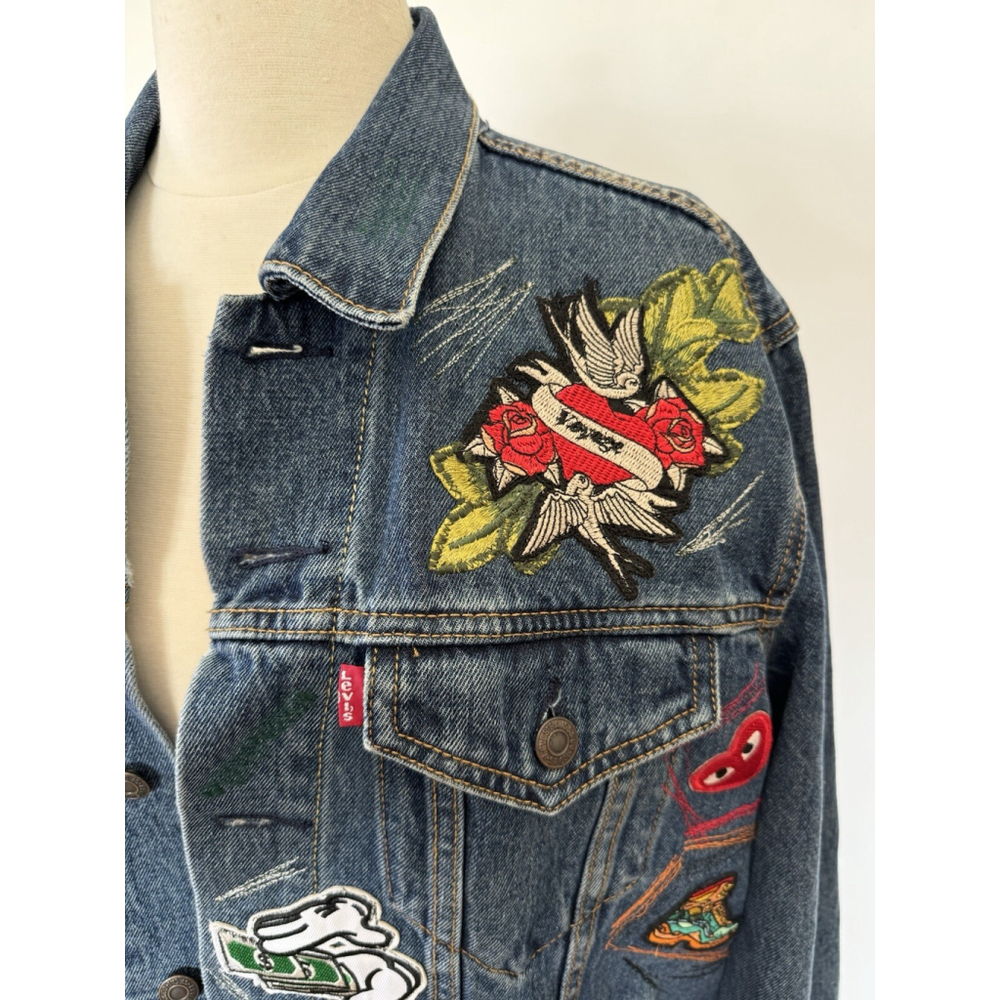 Levi’s Women’s Denim Jacket M Custom Los Angeles Patchwork Retro Style - Picture 8 of 16